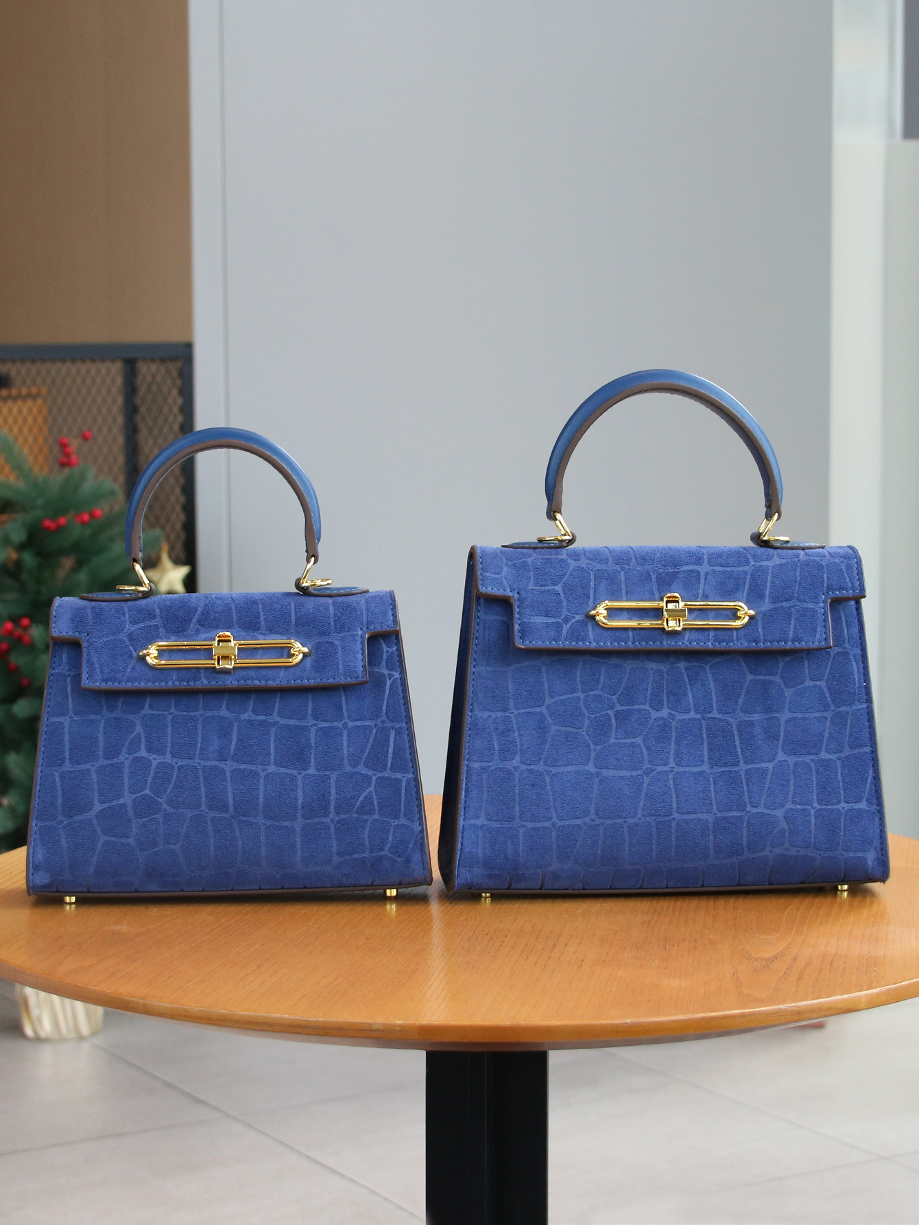 Leather Work Handbags For Women - Fall/winter 2025 retro frosted crocodile pattern