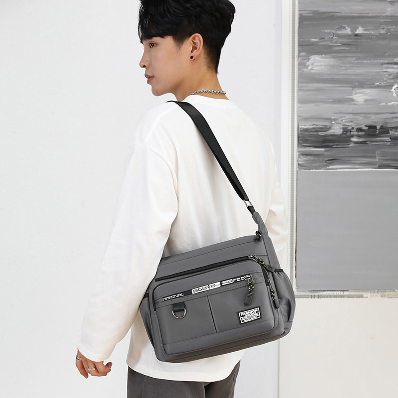 Men's Messenger Bag Crossbody  - Leather Work Japan 评论和价格