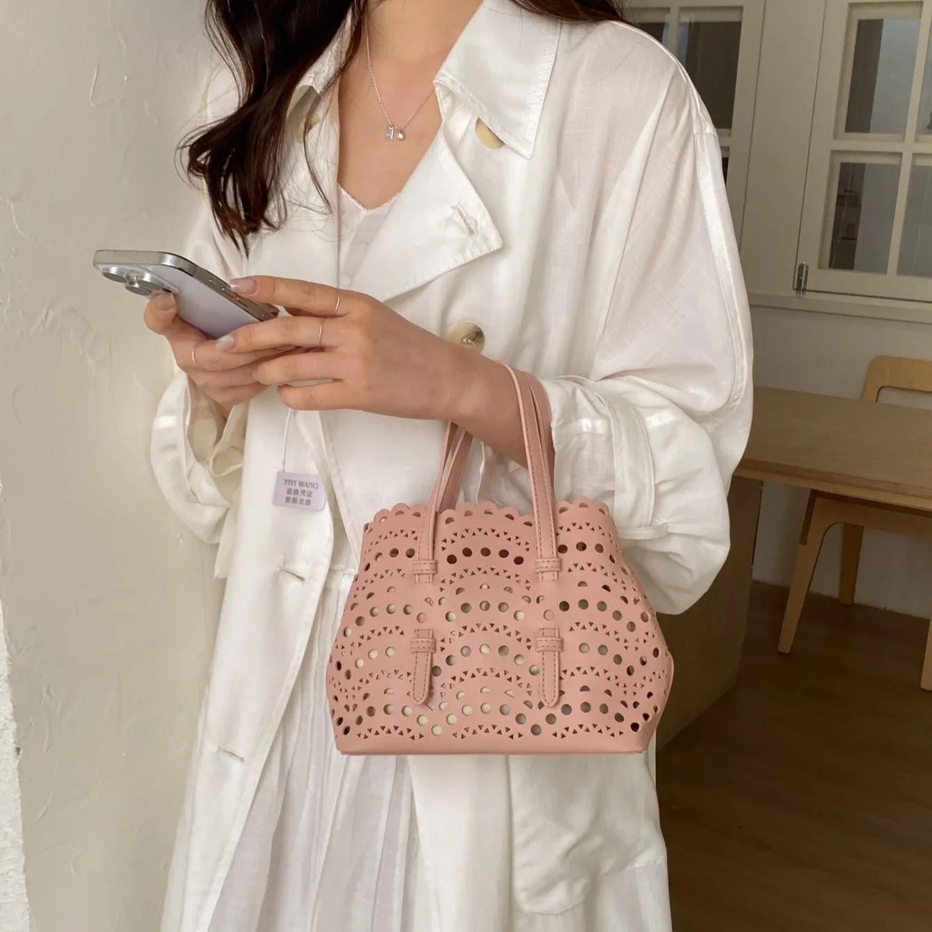 Red Hollow Printed Crossbody B - Leather Work Handbags For Women 评论和价格