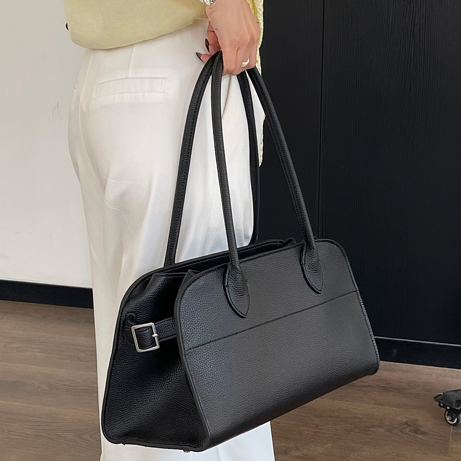 Litchi Grain Texture Tote Bag  - Leatherwork Designs 评论和价格